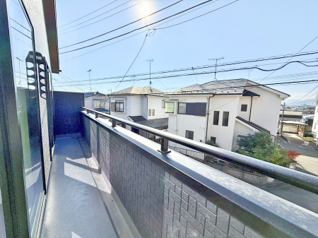 �o���R�j�[�@������ �G�߂̈ڂ낢����������J���I�ȋ�Ԃł�