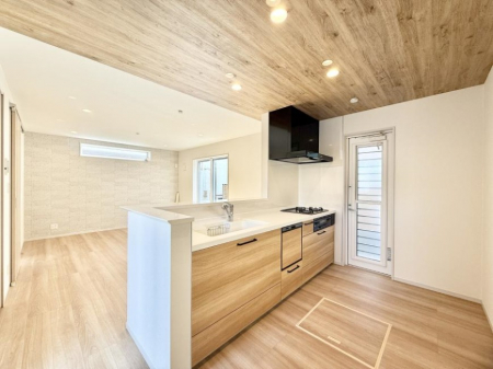 �L�b�`���@�������L���C�ɕЕt���A�g���₷���L�b�`��