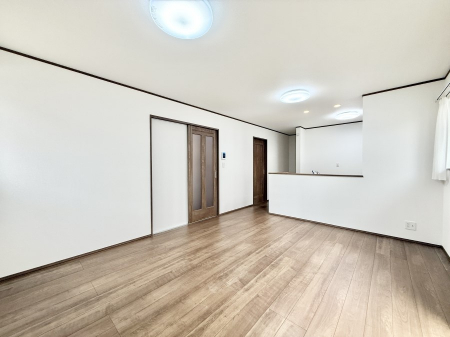 ���r���O�@���������R�Ɖ�b�����܂��A�S�n�悢�ЂƂƂ�