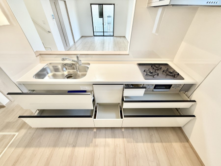 �L�b�`���@�������Ƒ����J��[�߂�A������̂���L�b�`��