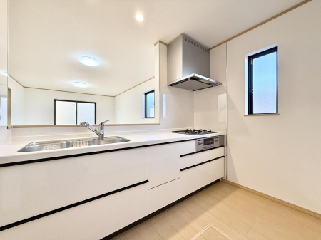 �L�b�`���@���������y���݂ƐH�ׂ�K����͂���L�b�`��