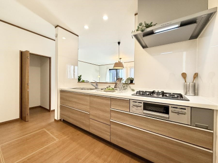 �L�b�`���@�����������������Ɗy�����Ȃ�A���K�ȃL�b�`�����