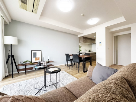 rO@났ƏΊ炪W܂AS܂郊rO