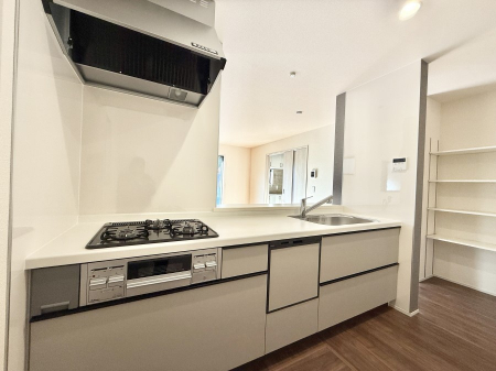 �L�b�`���@�������L���C�ɕЕt���A�g���₷���L�b�`��