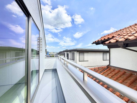 oRj[@ G߂̈ڂ낢JIȋԂł