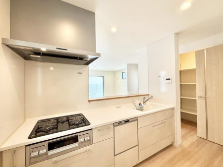 �L�b�`���@�����������������Ԃ����܂��A�Ί炠�ӂ��L�b�`��