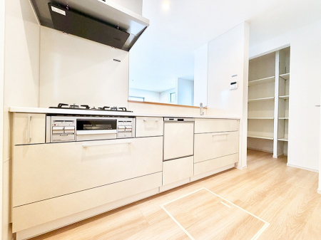 �L�b�`���@�����������������Ԃ����܂��A�Ί炠�ӂ��L�b�`��