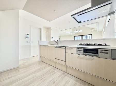 �L�b�`���@�������Ƒ��ƂȂ���A�R�~���j�P�[�V�����̏�