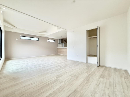 ���r���O�@�������Ƒ��̎��Ԃ��ʂ�A���K�Ŗ��������