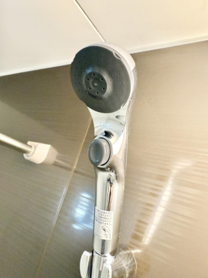 ���̑����ρ@�ݔ����킴�킴�V�����[�����̃��o�[�܂Ŏ��L�΂��K�v���Ȃ��A�ȒP�Ɏ~���ł���