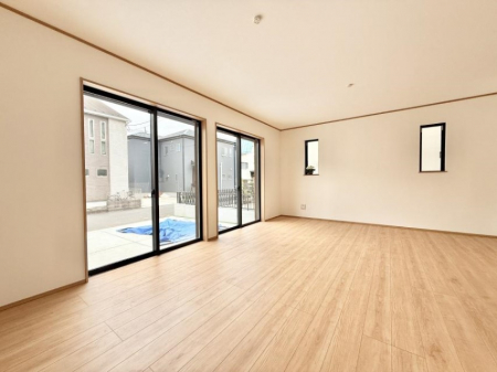 rO@Cɓ̏ꏊŁÂтƂԂ