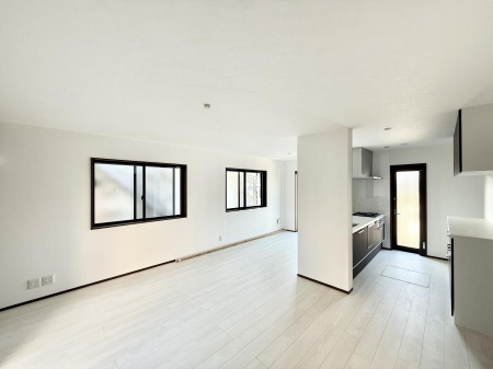 ���r���O�@�������S���������ꏊ�A�������߂����郊�r���O