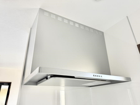 ���̑����ρ@�ݔ����������̏��C����������C��ɗU������A�����I�ɔr�����ł��܂��B