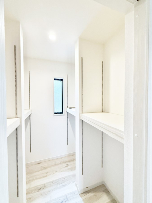 ���̑��@�������܂Ƃߔ��������X�g�b�N�u�����A�ЊQ���̔��~�ɂ��֗��ȃp���g���[  