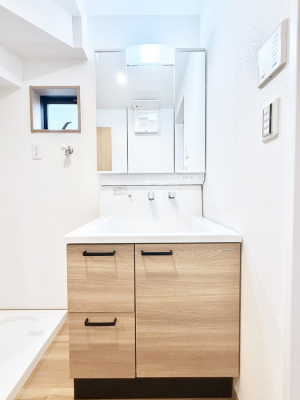 ���ʑ�E���ʏ��@�������Ƒ��݂�Ȃ��g���₷���z�u�ł�