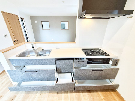 �L�b�`���@�����������������Ԃ����܂��A�Ί炠�ӂ��L�b�`��