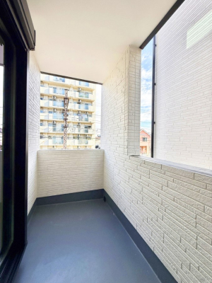 �o���R�j�[�@������ ���R��g�߂Ɋ�����A�J���I�ȃo���R�j�[