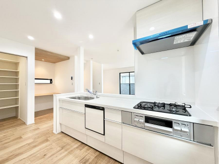 �L�b�`���@�����������������Ԃ����܂��A�Ί炠�ӂ��L�b�`��