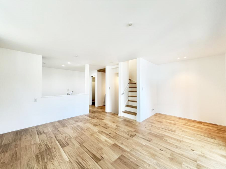 ���r���O�@�����������������Ɠ��ʂɂ���A�e���̋��