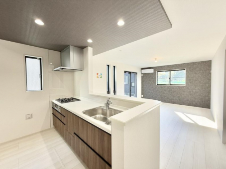 �L�b�`���@�������L���C�ɕЕt���A�g���₷���L�b�`��