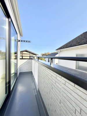 �o���R�j�[�@������ �G�߂̈ڂ낢����������J���I�ȋ�Ԃł�