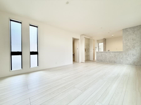 ���r���O�@���������R�Ɖ�b�����܂��A�S�n�悢�ЂƂƂ�