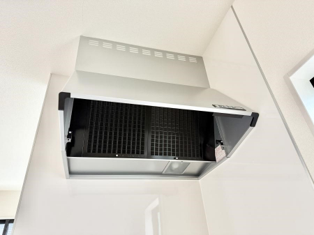 ���̑����ρ@�ݔ����������̏��C����������C��ɗU������A�����I�ɔr�����ł��܂��B