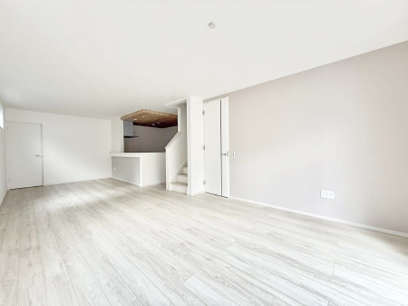 ���r���O�@�������S���������ꏊ�A�������߂����郊�r���O