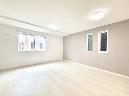 ���r���O�@���������R�Ɖ�b�����܂��A�S�n�悢�ЂƂƂ�