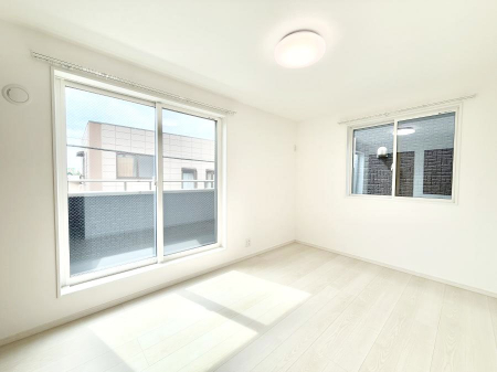 �Q���@���������̔z�u��ʋC���̗ǂ��݌v�ŕ����̋�C�������炸�A��ɐV�N�ȋ�C������܂�