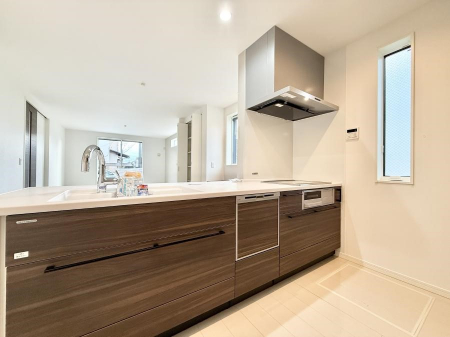 �L�b�`���@�������Ƒ����J��[�߂�A������̂���L�b�`��