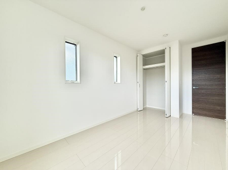 �Q���@���������̔z�u��ʋC���̗ǂ��݌v�ŕ����̋�C�������炸�A��ɐV�N�ȋ�C������܂�