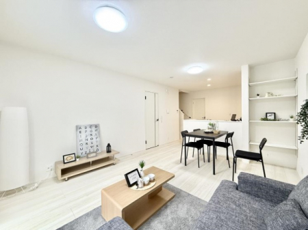 rO@났ƏΊ炪W܂AS܂郊rO