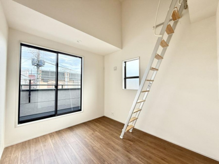 ̑ρ@F̂ŉ₩ȎԂy߂܂