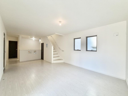 rO@Cɓ̏ꏊŁÂтƂԂ