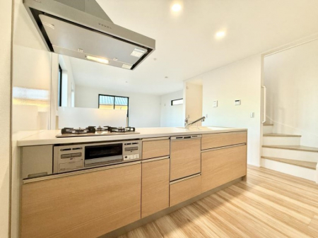 �L�b�`���@�������Ƒ����J��[�߂�A������̂���L�b�`��