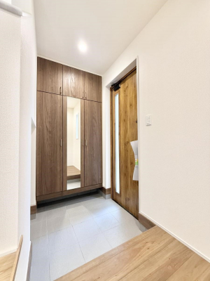 ���ց@������ �V���v���Ŕ������A���K�ȕ�炵�̓����