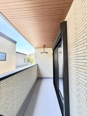 �o���R�j�[�@������ �G�߂̈ڂ낢����������J���I�ȋ�Ԃł�