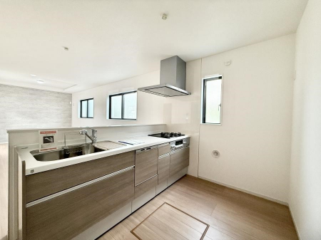 �L�b�`���@���������y���݂ƐH�ׂ�K����͂���L�b�`��