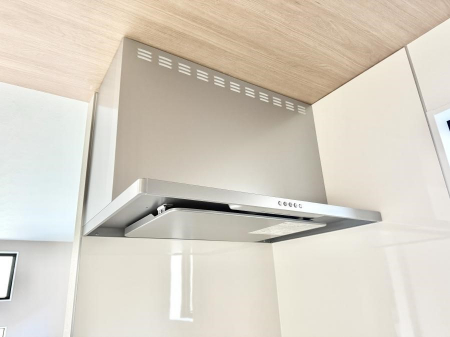 ���̑����ρ@�ݔ����������̏��C����������C��ɗU������A�����I�ɔr�����ł��܂��B