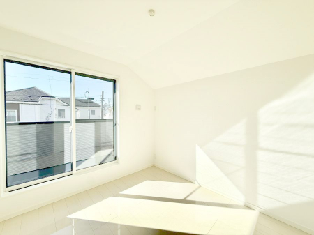 ̑ρ@F̂ŉ₩ȎԂy߂܂