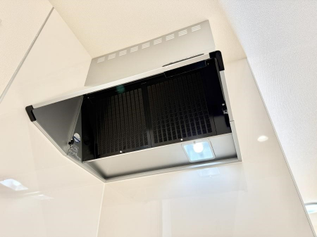 ���̑����ρ@�ݔ����������̏��C����������C��ɗU������A�����I�ɔr�����ł��܂��B