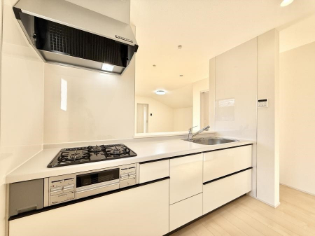 �L�b�`���@�������Ƒ����J��[�߂�A������̂���L�b�`��