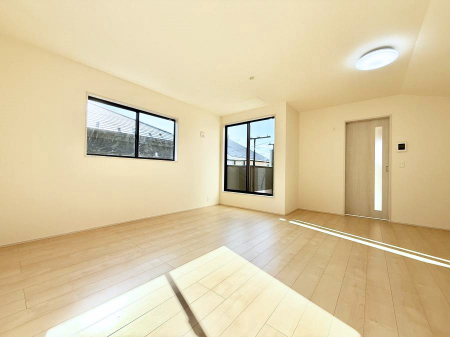 ���r���O�@���������R�Ɖ�b�����܂��A�S�n�悢�ЂƂƂ�