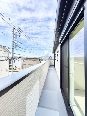 oRj[@ G߂̈ڂ낢JIȋԂł