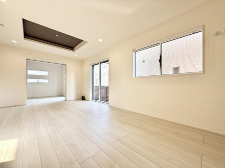 rO@났ƏΊ炪W܂AS܂郊rO