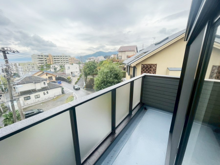 �o���R�j�[�@������ �G�߂̈ڂ낢����������J���I�ȋ�Ԃł�