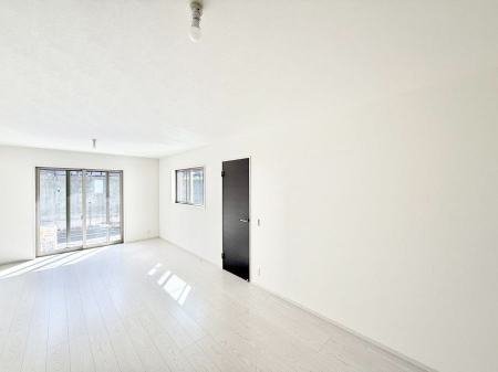 ���r���O�@���������R�Ɖ�b�����܂��A�S�n�悢�ЂƂƂ�