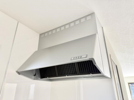 ���̑����ρ@�ݔ����������̏��C����������C��ɗU������A�����I�ɔr�����ł��܂��B