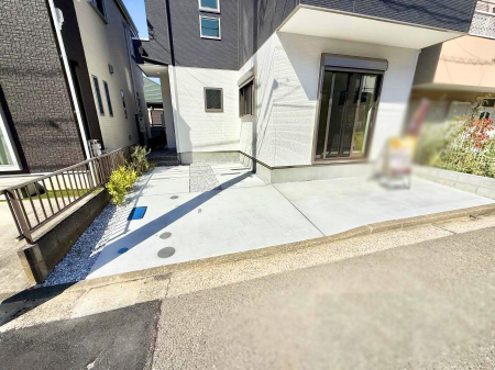 �@�O�ρ�����ɃJ�[�X�y�[�X������Ə�����܂�